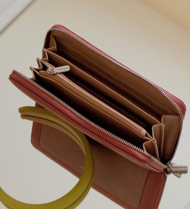 Emma Ziparound Wallet