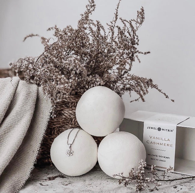 Bath Bombs/Salts