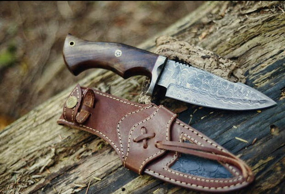Damascus Knife - Premium Quality Hunting And Camping